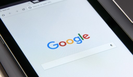 MOM website blog header Google Ads