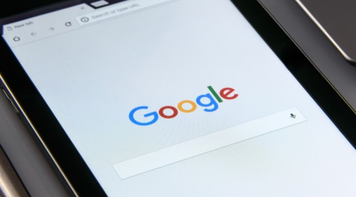 MOM website blog header Google Ads